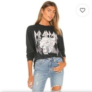 Daydreamer Def Leopard Long Sleeve Crewneck Tee